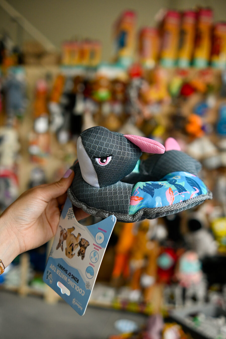 CoolPets Ring o' Sharky (Flamingo) Ring REKIN zabawka do wody dla psa