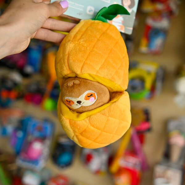 Hugsmart Fruity Critterz - ananas ze zwierzątkiem w środku