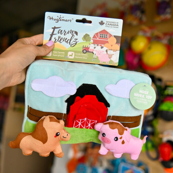 Hug Smart Farm Friendz – Barn Buddies węchowa zabawka stodoła