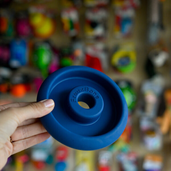FREEZBONE Freez Doughnut S - granatowy wytrzymały pączek do wylizywania i mrożenia