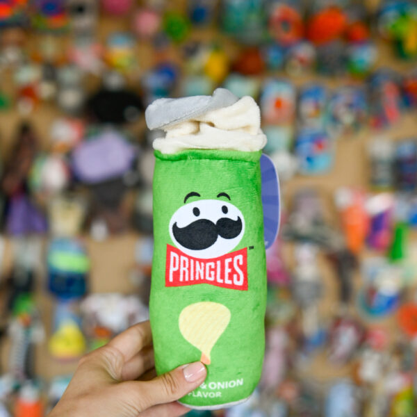 Record Pringles Dog Plush Toy - pluszowa zabawka dla psa, czipsy z piszczałką zielone