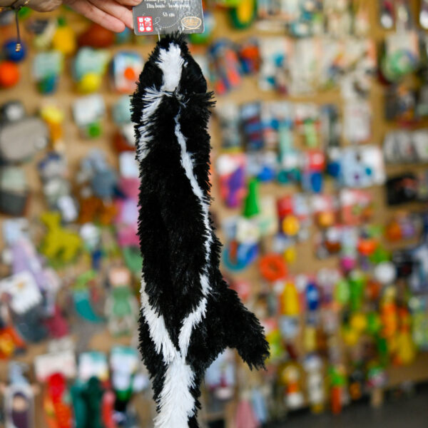 FERRIBIELLA ZABAWKA DLA PSA SKUNKS 58 cm