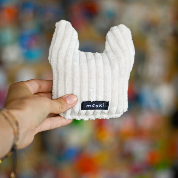 MOOKI - Zabawka Mookiś wypełniona futrem owczym kremowa