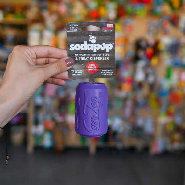 SODA PUP Can Toy Medium - Grape Crush puszka coli na smakołyki dla szczeniąt rozmiar M fioletowa
