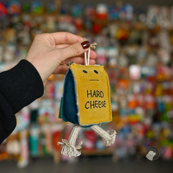 GREEN & WILD'S Hard Cheese ser Żółty z juty i zamszu