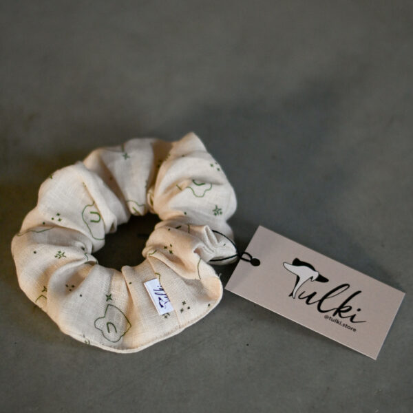 Tulki x PSYsmak - frotka, gumka do włosów lniana beżowa w świątecznym drobnym wzorze