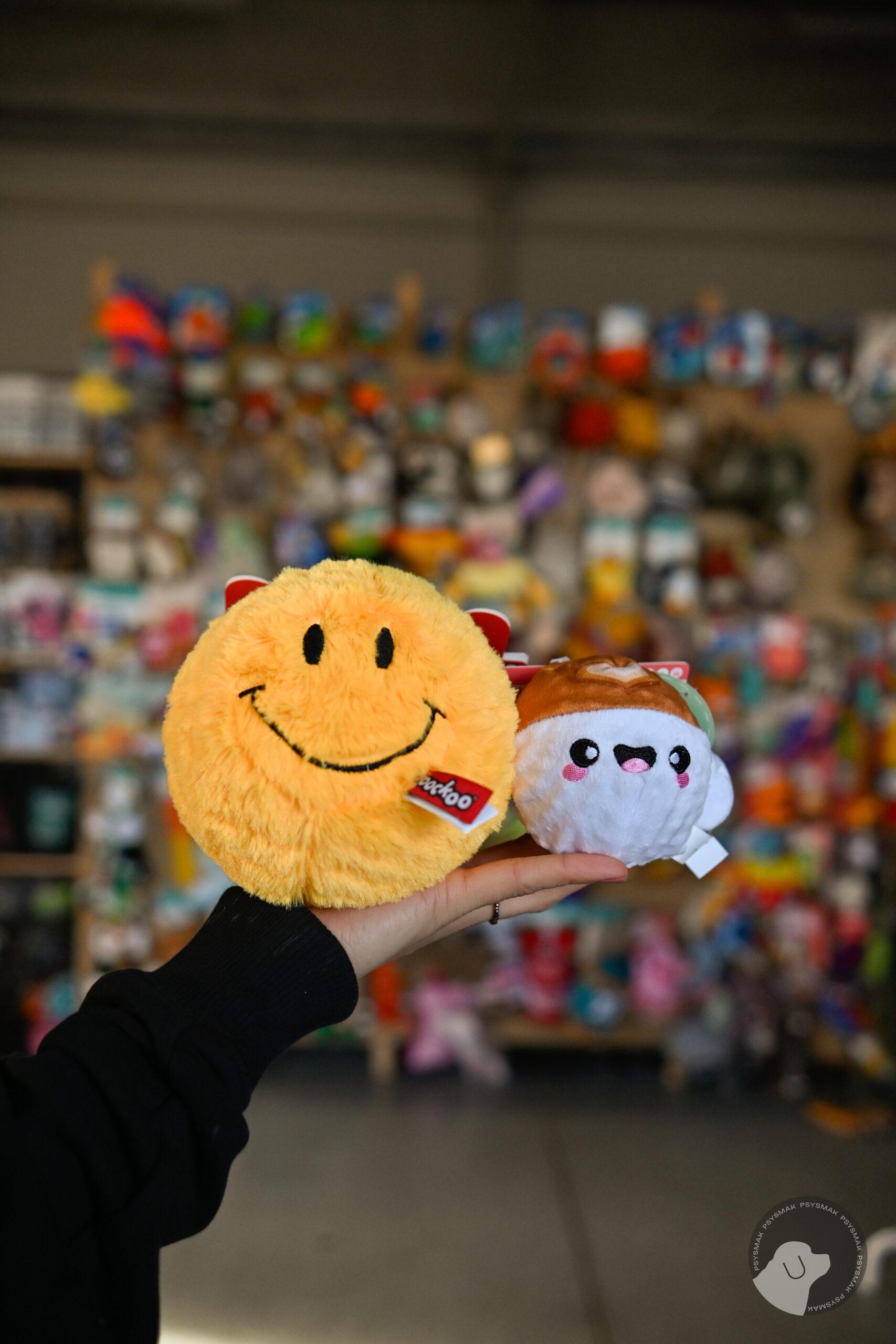 COOCKOO zabawka pluszowa emotikona giggly gary yellow - obrazek 7