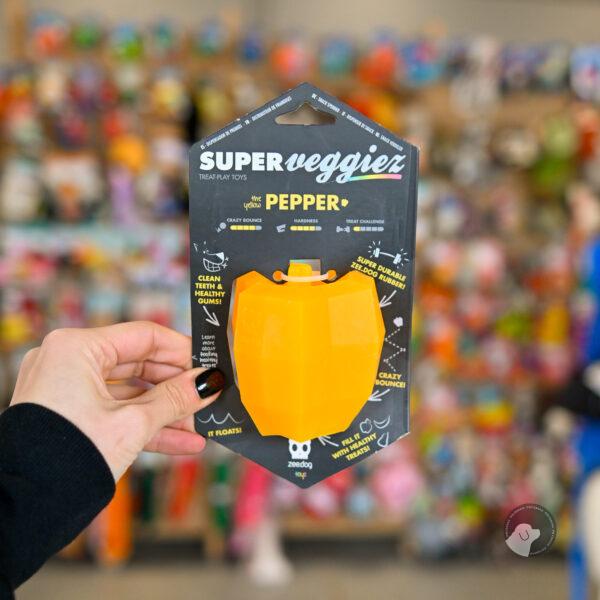 PAPRYKA Zee Dog zabawka dla psa Super Veggiez - na smakołyki