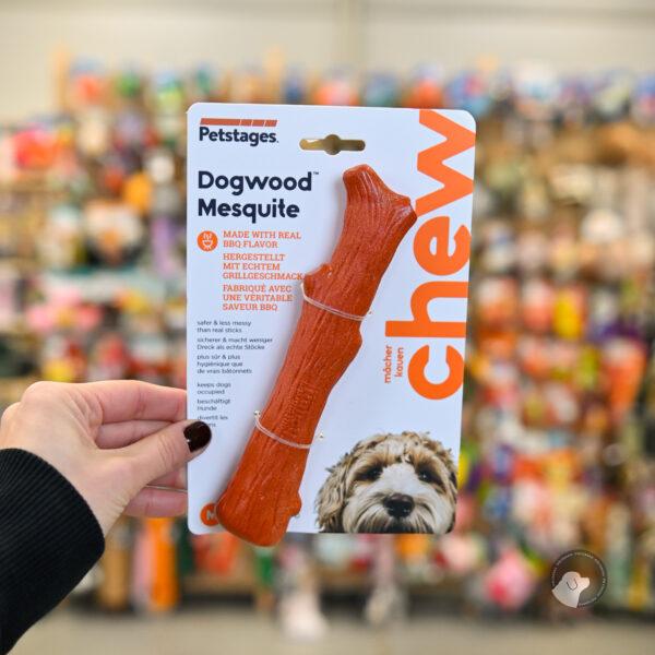 PETSTAGES DOGWOOD MESQUITE MEDIUM PATYK 30144 - zapach BBQ