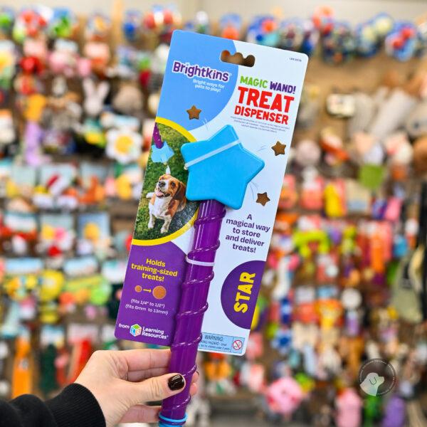 Brightkins Dozownik przysmaków Magic Wand! MAGICZNA RÓŻDŻKA GWIAZDA