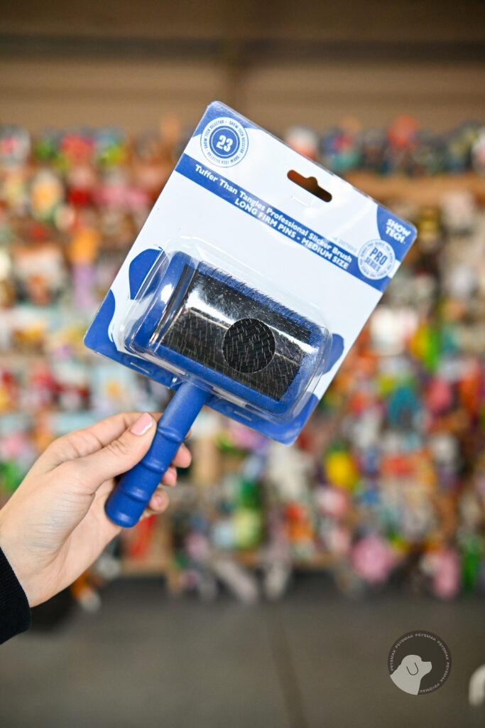 Show Tech Tuffer - szczotka pudlówka z długimi igłami, twarda