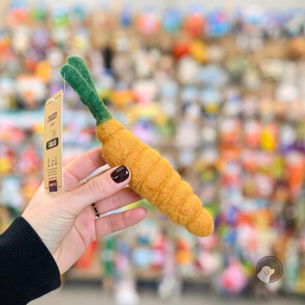 BUDDY Carrot KOKO filcowana wełniana cicha marchewka dla psa