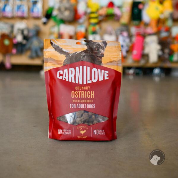 CARNILOVE Dog CRUNCHY Snack Ostrich with Blackberries 200 g - struś z jeżynami