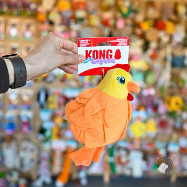 KONG Layerz Forage Hen kura węchowa dla psa